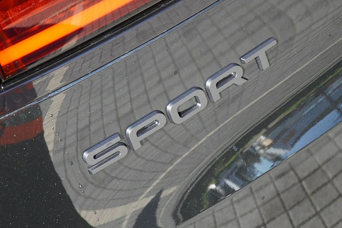 2025 Land Rover Range Rover Sport D250 Dynamic SE L461