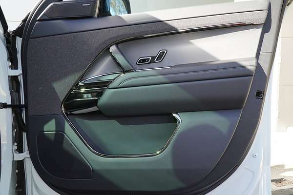 2025 Land Rover Range Rover Sport D250 Dynamic SE L461