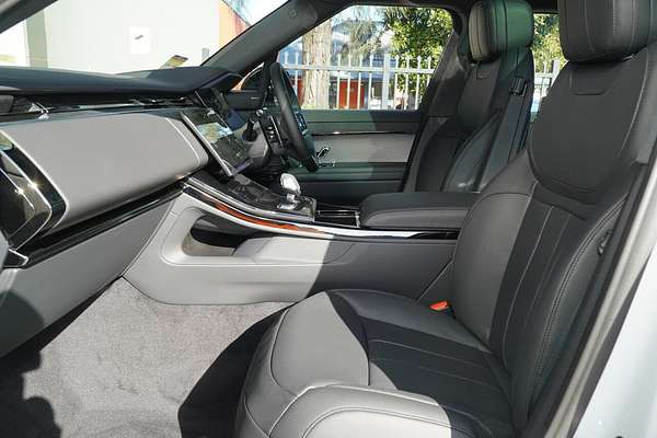 2025 Land Rover Range Rover Sport D250 Dynamic SE L461