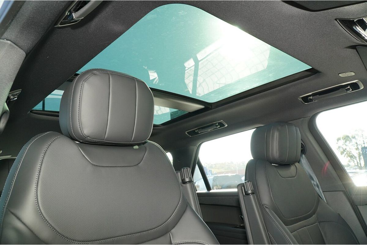 2025 Land Rover Range Rover Sport D250 Dynamic SE L461