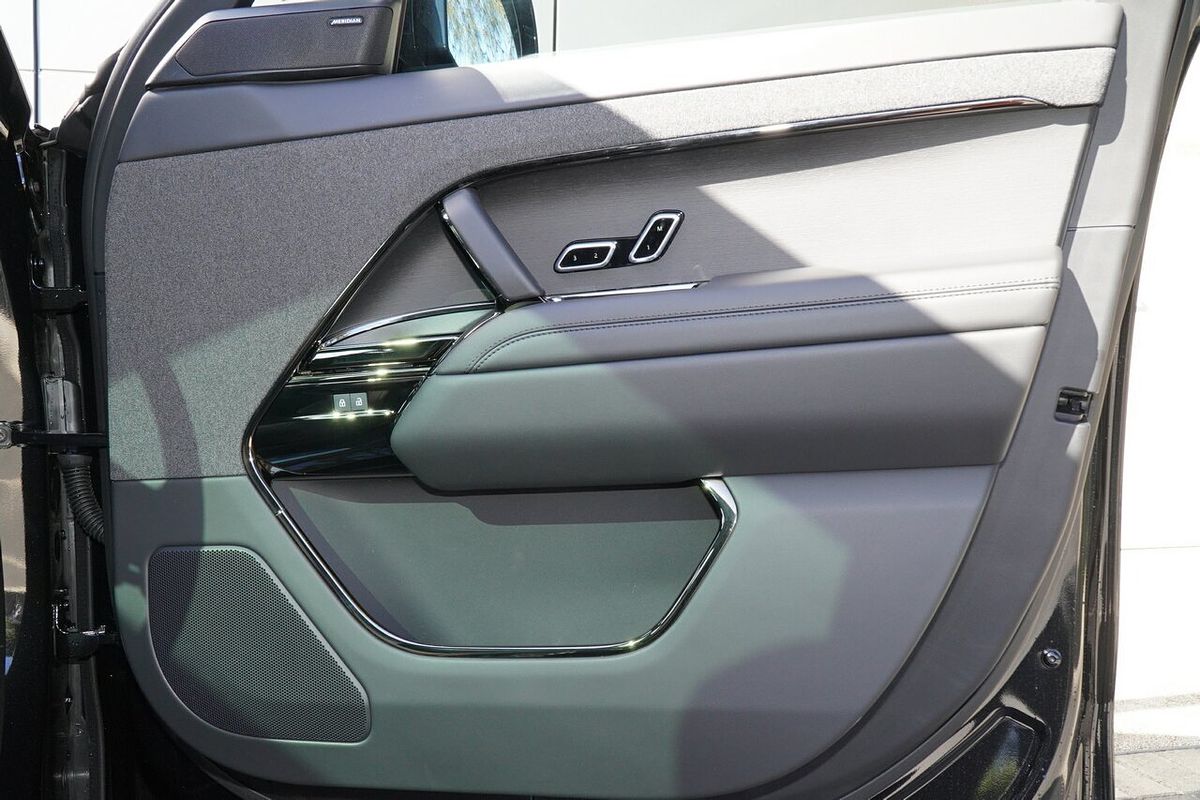 2025 Land Rover Range Rover Sport P400 Dynamic SE L461
