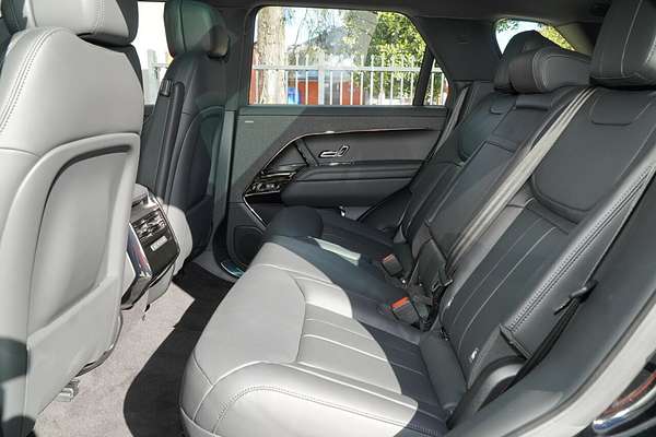 2025 Land Rover Range Rover Sport P400 Dynamic SE L461
