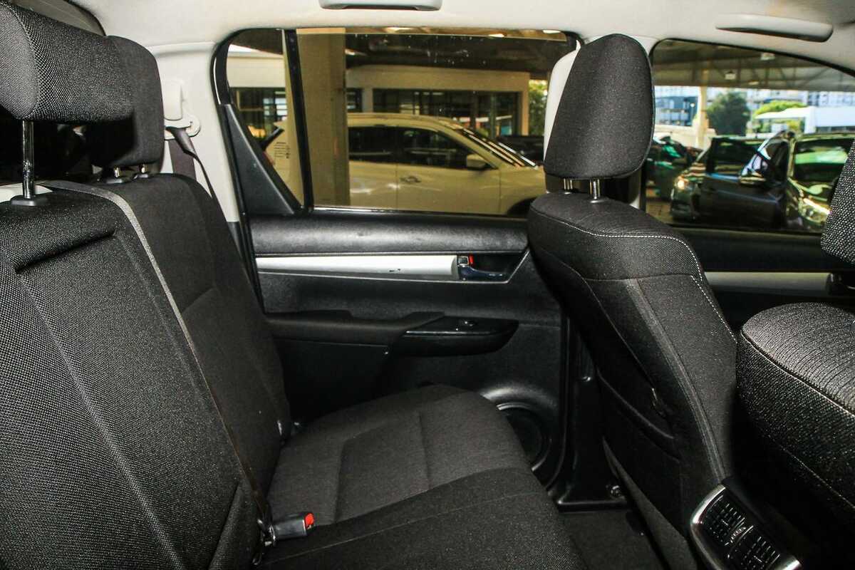 2021 Toyota Hilux SR5 GUN126R 4X4