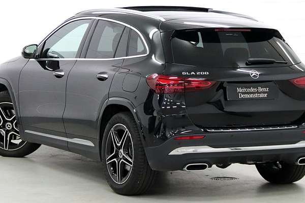 2025 Mercedes-Benz GLA-Class GLA200 H247