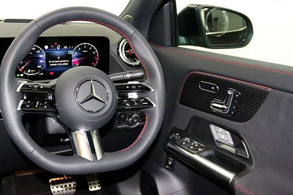 2025 Mercedes-Benz GLA-Class GLA200 H247