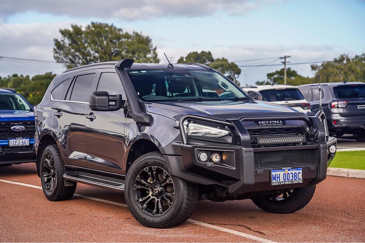 2023 Isuzu MU-X LS-T