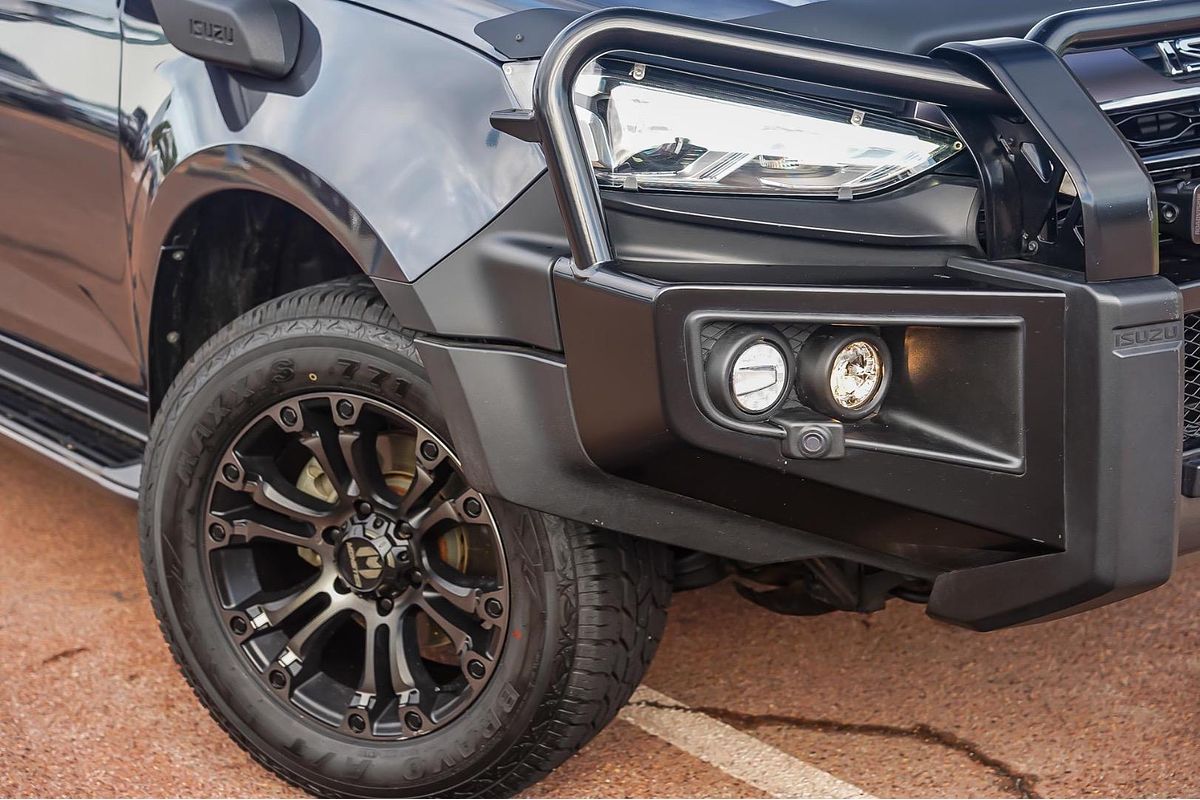 2023 Isuzu MU-X LS-T