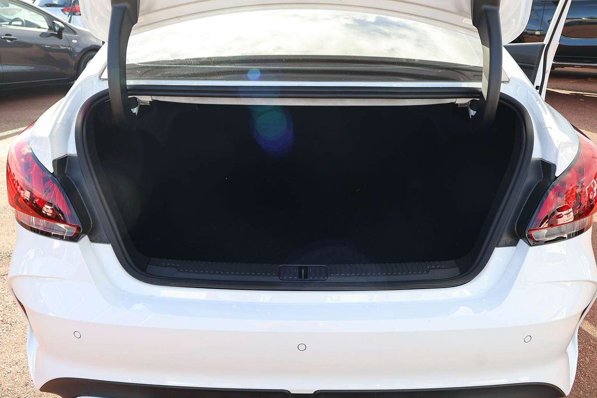 2024 MG MG5 Essence