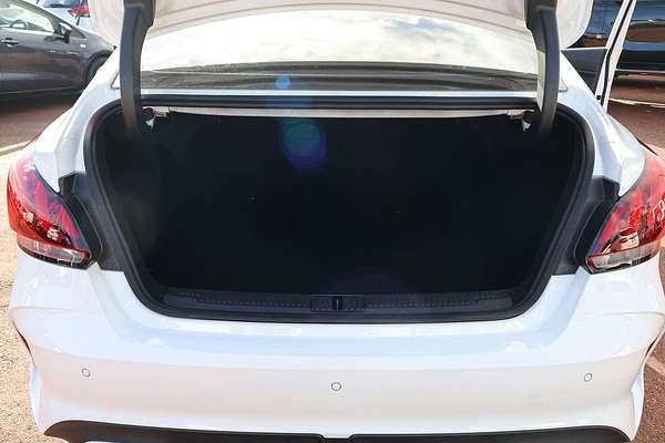 2024 MG MG5 Essence