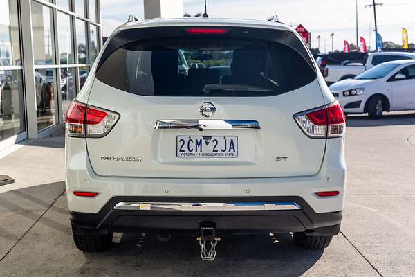 2015 Nissan Pathfinder ST R52