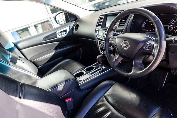 2015 Nissan Pathfinder ST R52