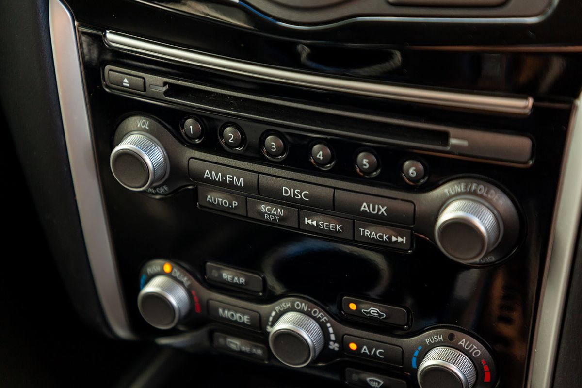 2015 Nissan Pathfinder ST R52