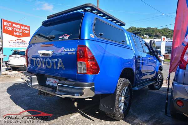2015 Toyota HILUX SR5 (4x4) GUN126R 4X4