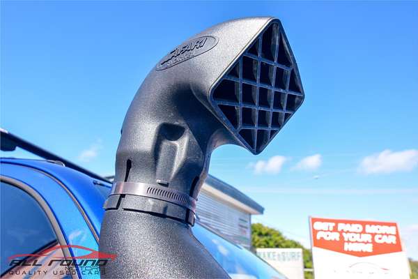 2015 Toyota HILUX SR5 (4x4) GUN126R 4X4