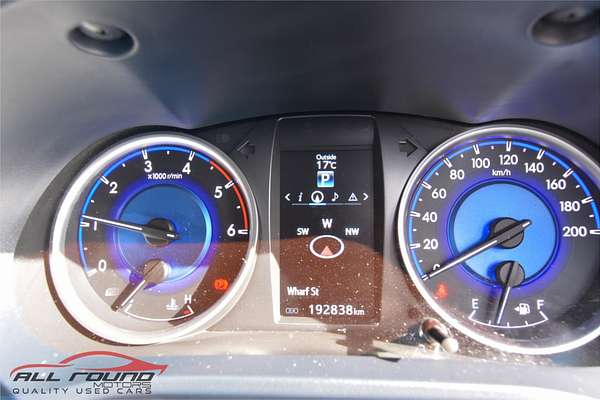 2015 Toyota HILUX SR5 (4x4) GUN126R 4X4