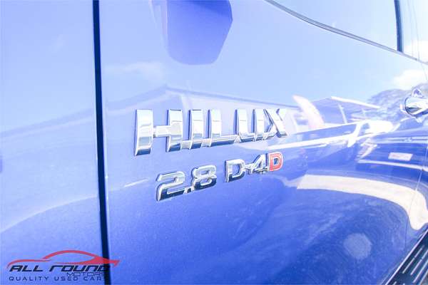 2015 Toyota HILUX SR5 (4x4) GUN126R 4X4