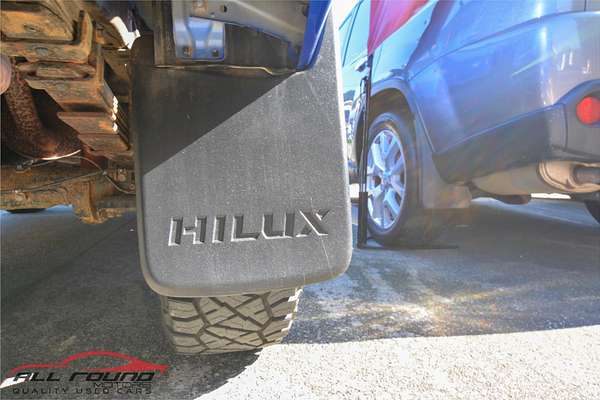 2015 Toyota HILUX SR5 (4x4) GUN126R 4X4