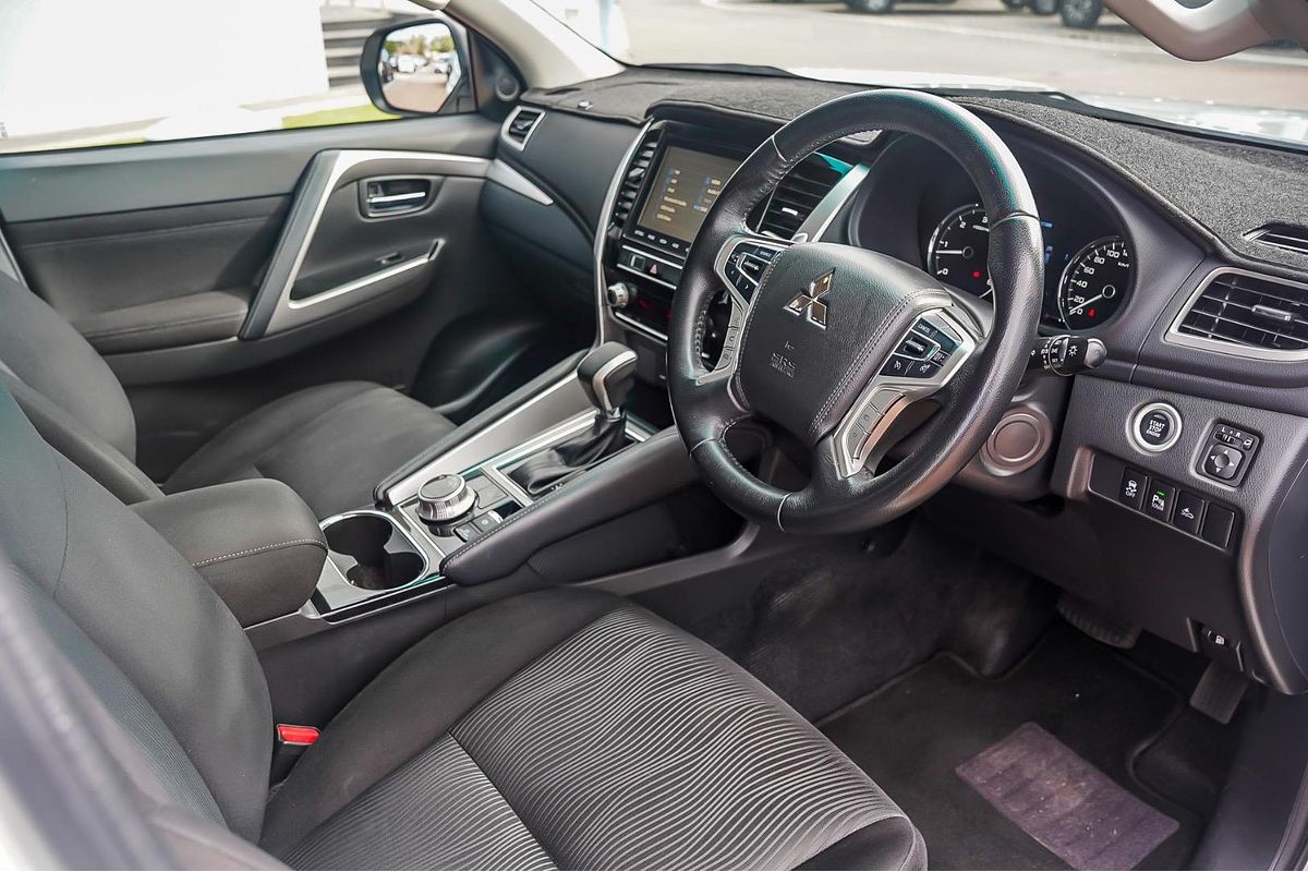 2020 Mitsubishi Pajero Sport GLX QF