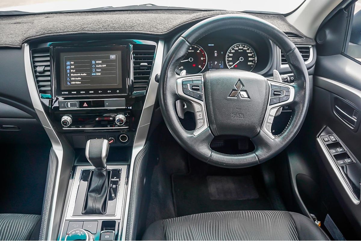 2020 Mitsubishi Pajero Sport GLX QF