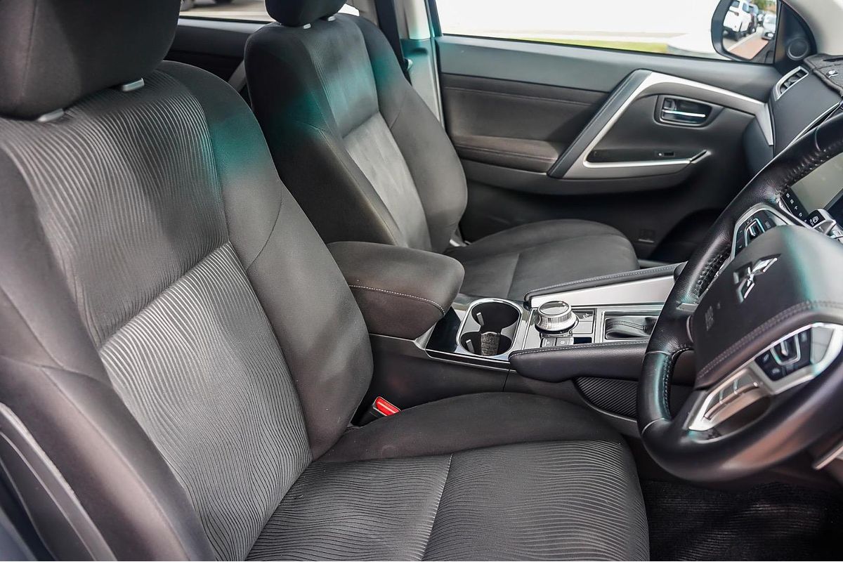 2020 Mitsubishi Pajero Sport GLX QF