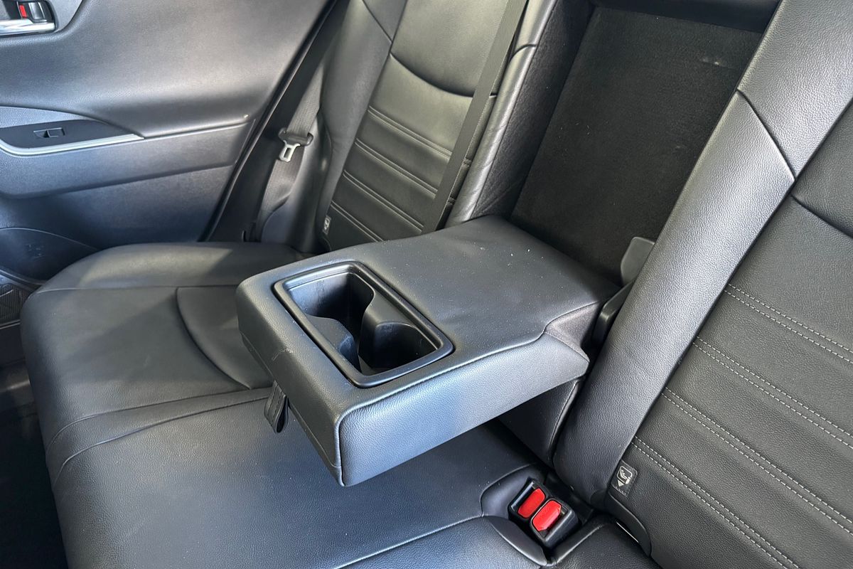 2021 Toyota RAV4 Cruiser AXAH52R
