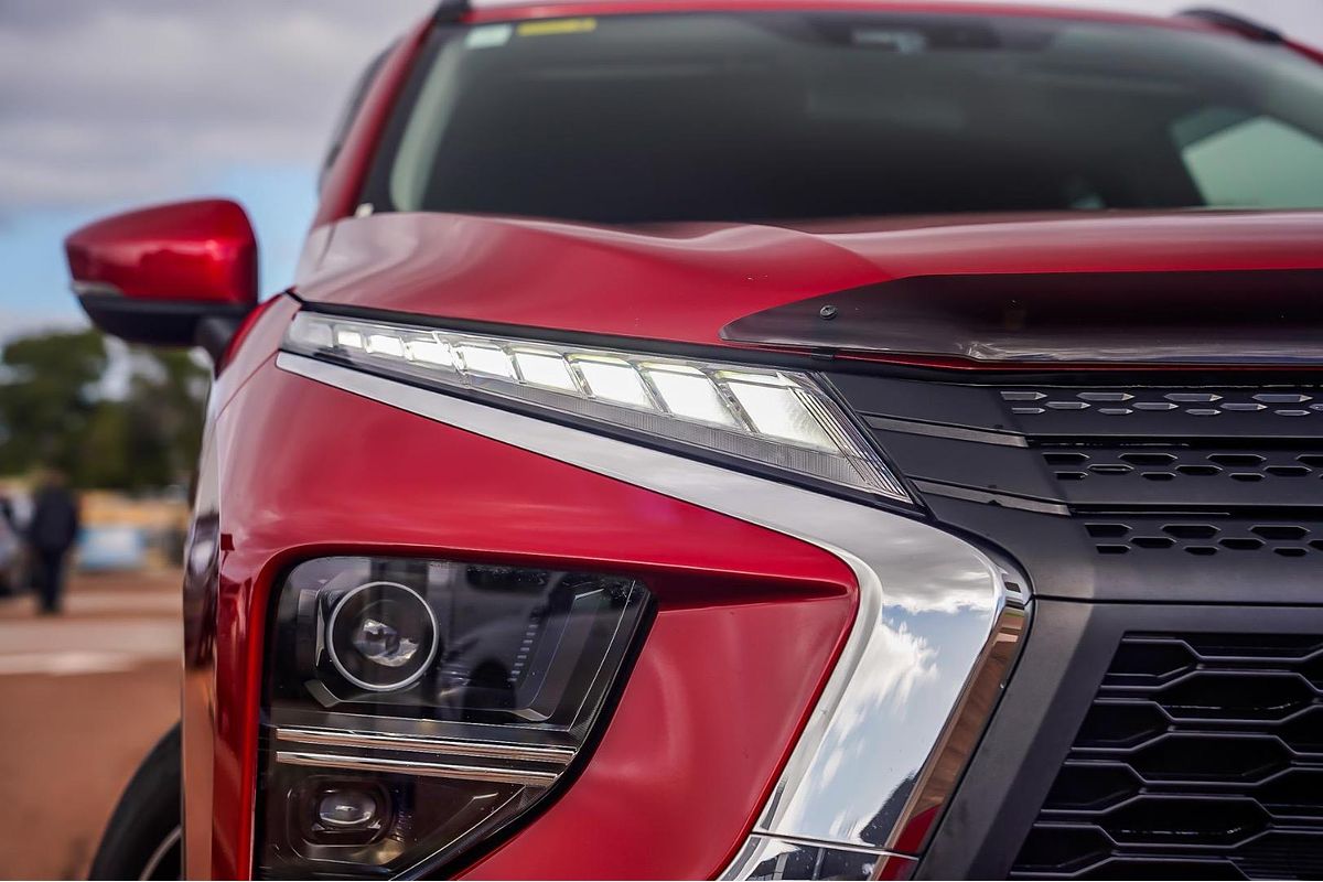 2022 Mitsubishi Eclipse Cross LS YB