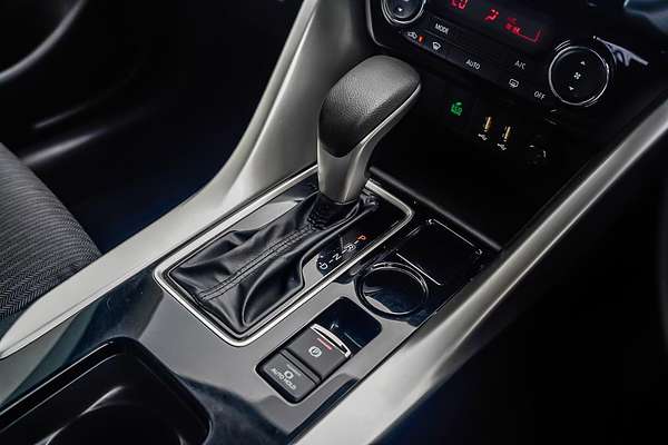 2022 Mitsubishi Eclipse Cross LS YB