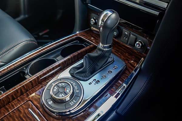 2023 Nissan Patrol Ti-L Y62