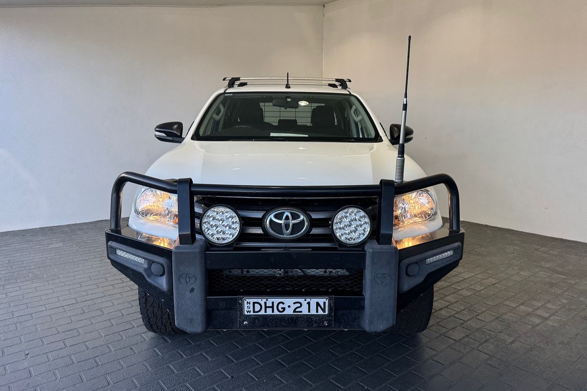 2016 Toyota Hilux SR GUN126R 4X4