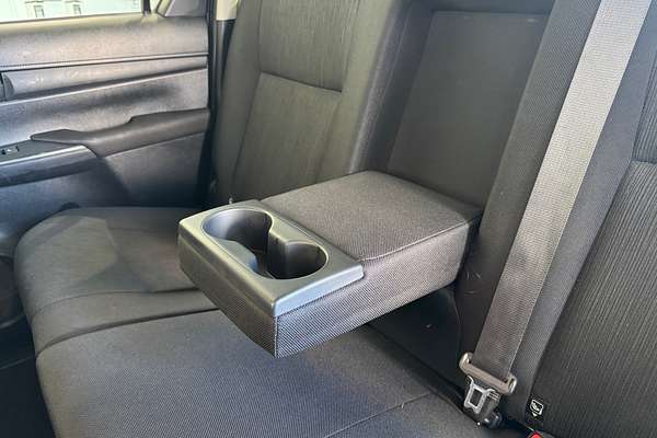 2016 Toyota Hilux SR GUN126R 4X4