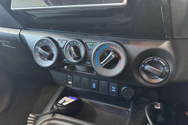 2016 Toyota Hilux SR GUN126R 4X4