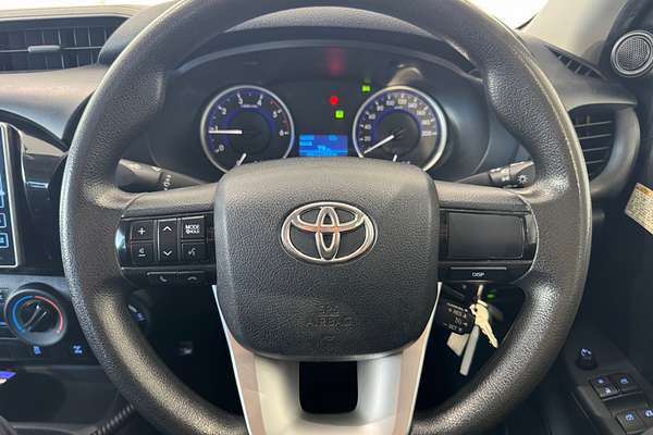 2016 Toyota Hilux SR GUN126R 4X4