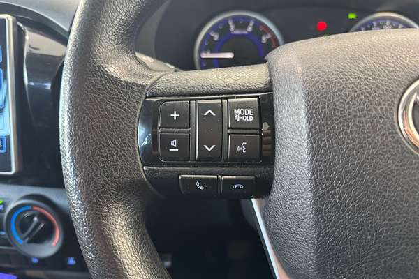 2016 Toyota Hilux SR GUN126R 4X4