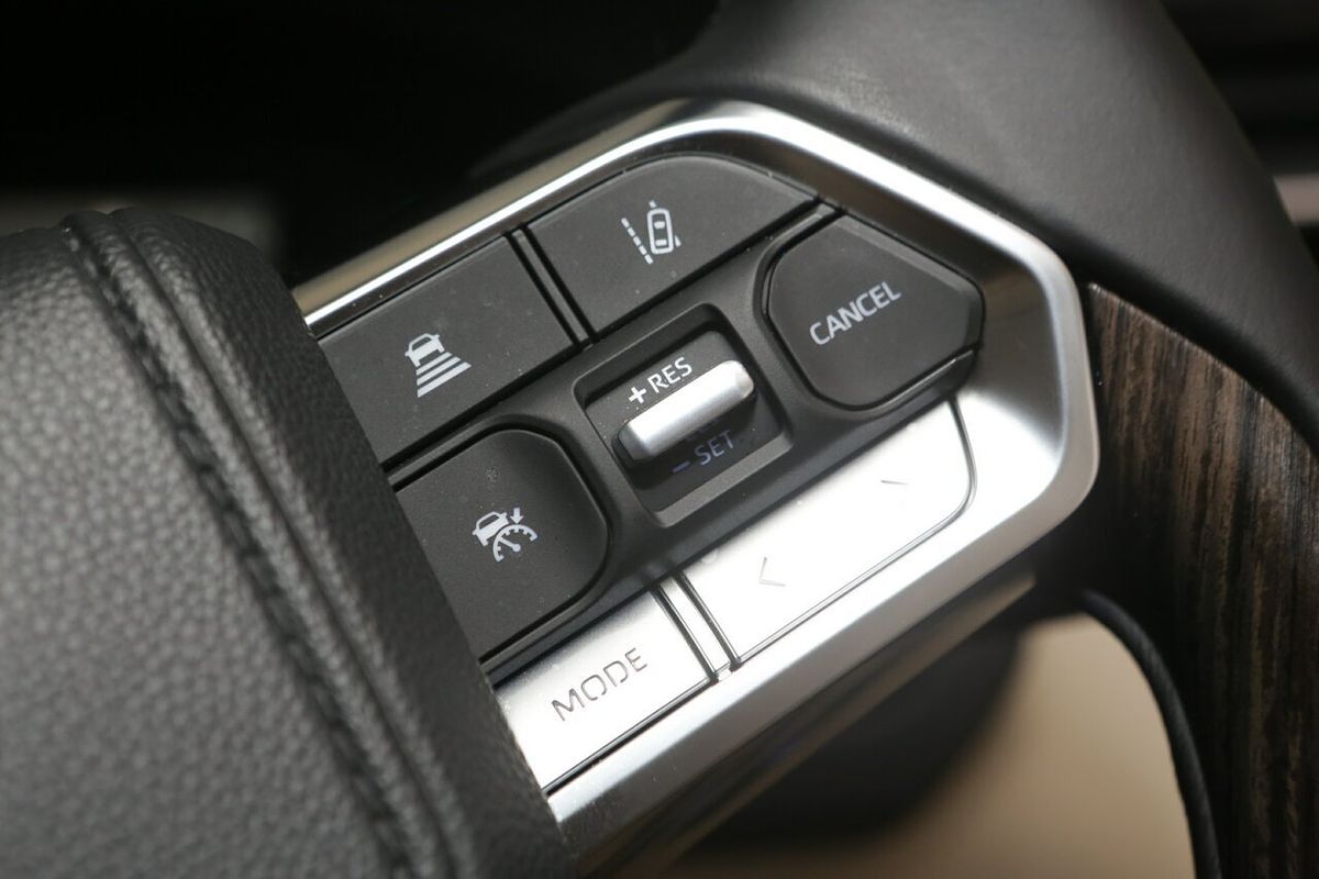 2024 Toyota Landcruiser VX FJA300R