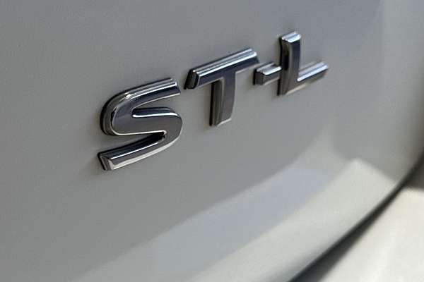 2019 Nissan Pathfinder ST-L N-TREK R52 Series III