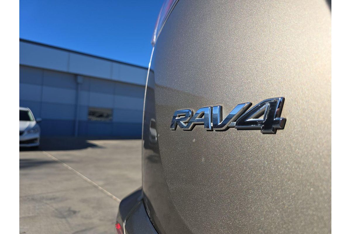2017 Toyota RAV4 GX ZSA42R
