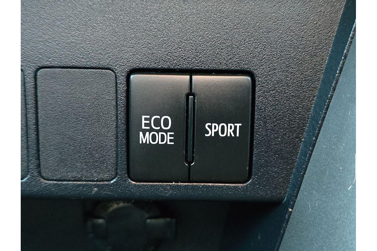 2017 Toyota RAV4 GX ZSA42R