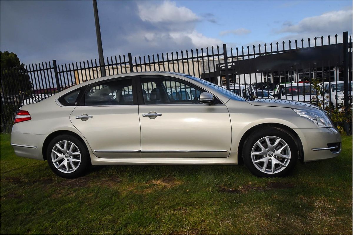 2011 Nissan Maxima 250 ST-L J32