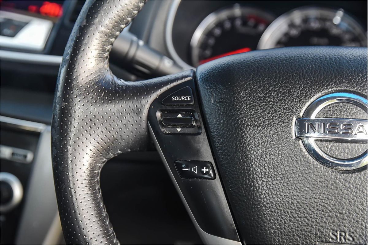 2011 Nissan Maxima 250 ST-L J32