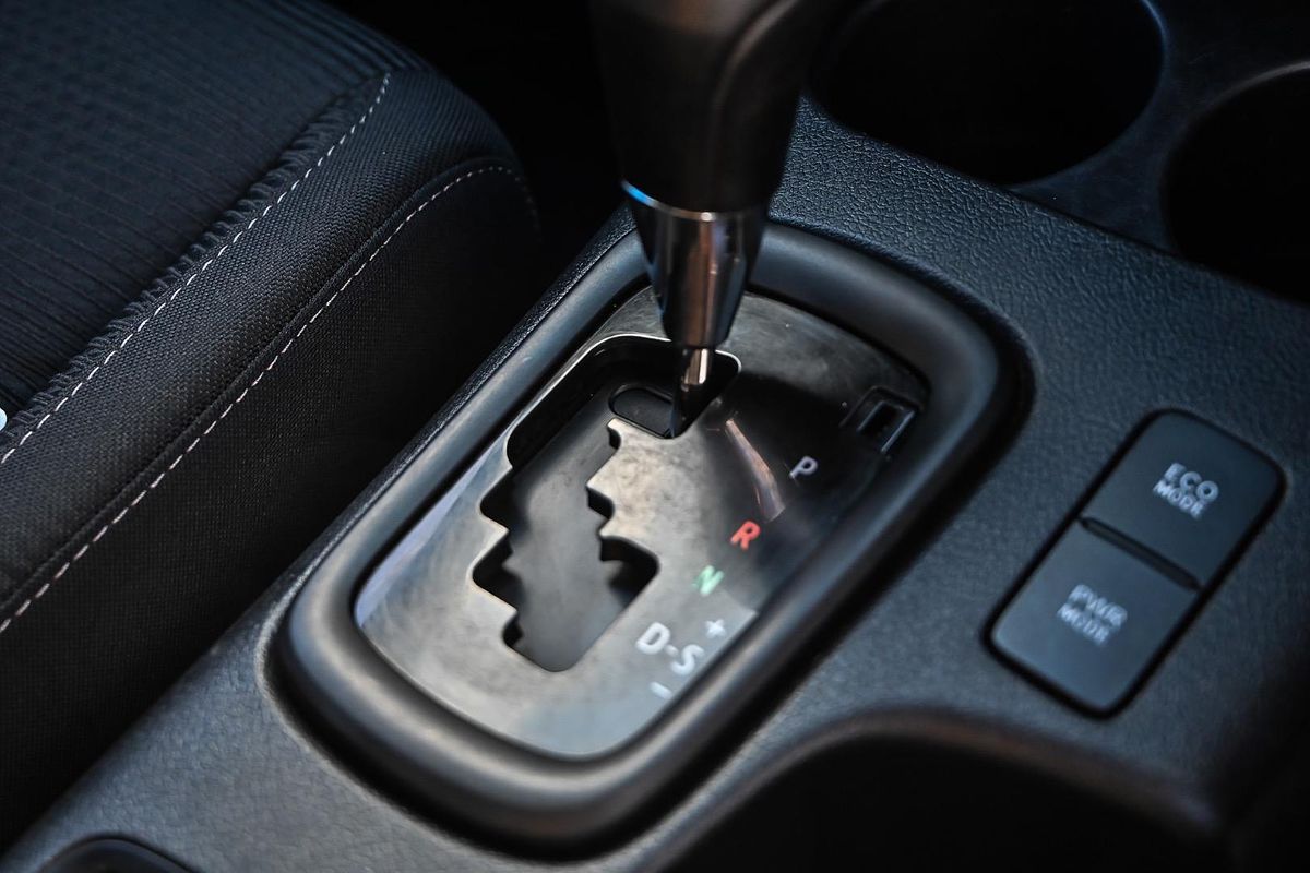 2018 Toyota Hilux SR GUN126R 4X4