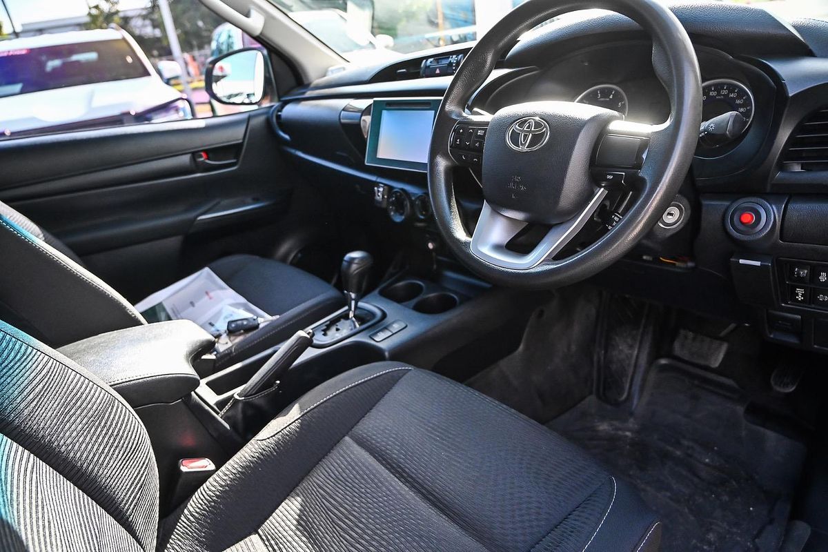 2018 Toyota Hilux SR GUN126R 4X4
