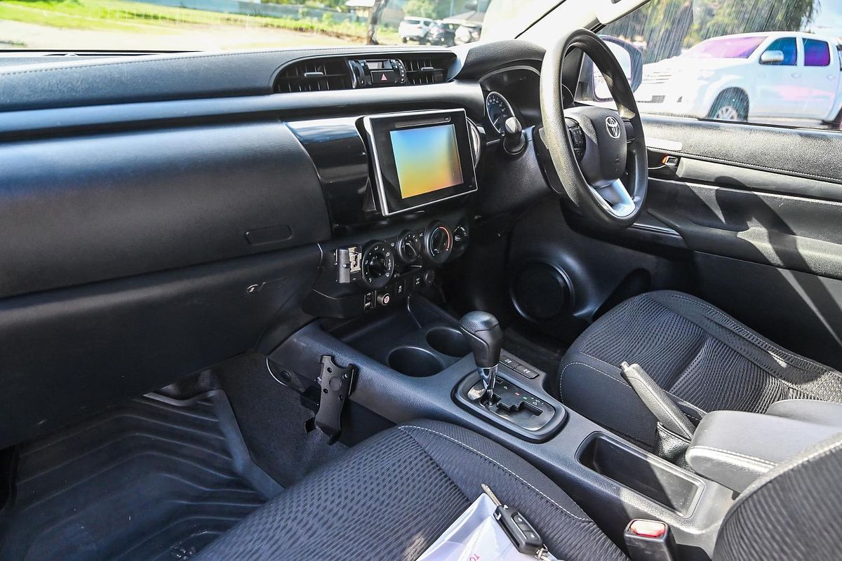 2018 Toyota Hilux SR GUN126R 4X4