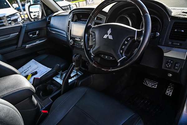2017 Mitsubishi Pajero Exceed NX