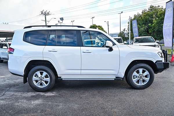 2023 Toyota Landcruiser GXL FJA300R