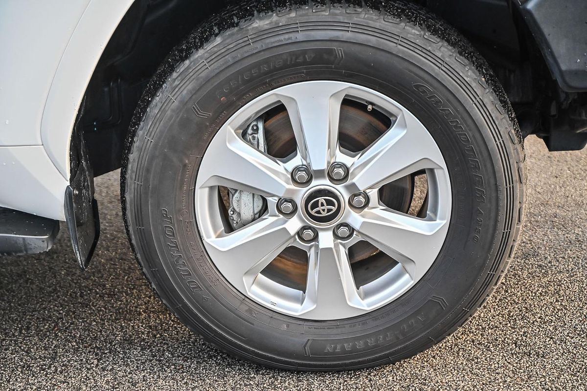 2023 Toyota Landcruiser GXL FJA300R