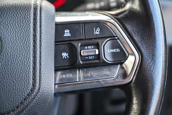 2023 Toyota Landcruiser GXL FJA300R