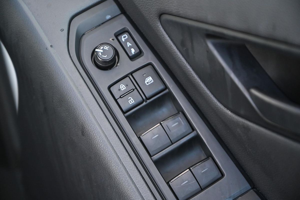 2023 Toyota Landcruiser GXL FJA300R