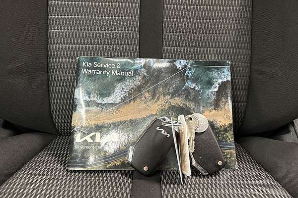 2022 Kia Sorento S MQ4
