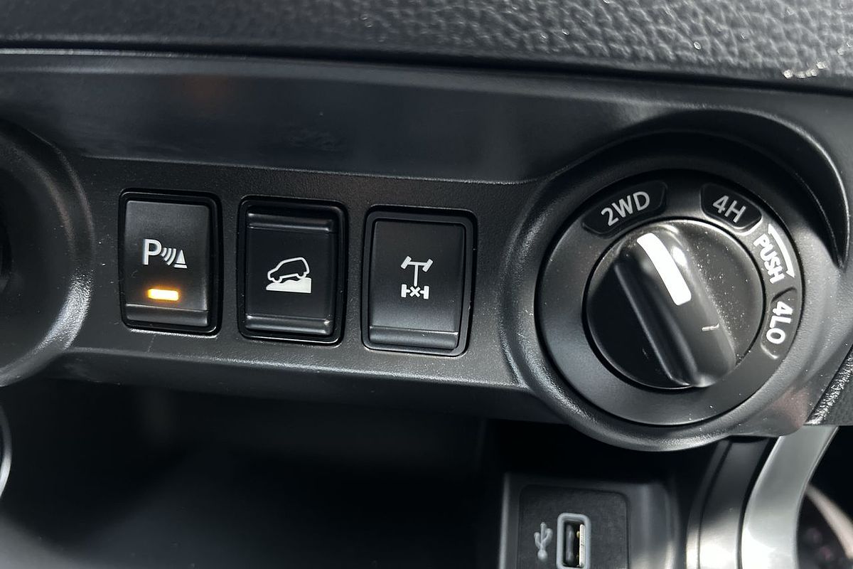 2023 Nissan Navara ST D23 4X4