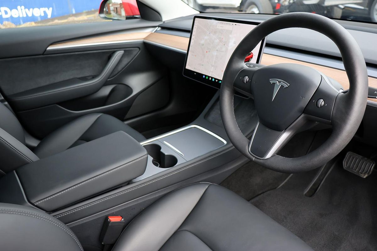 2020 Tesla Model 3 Long Range